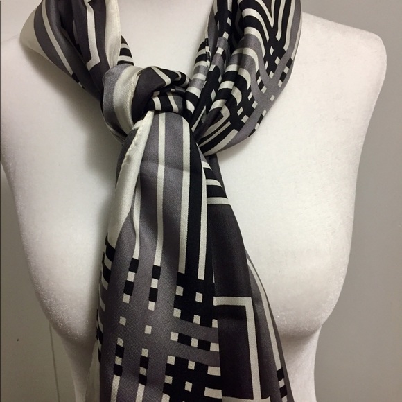 100 percent silk echo scarf - Picture 3 of 8